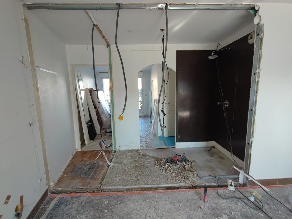 Démolition cloison pour création cuisine ouverte