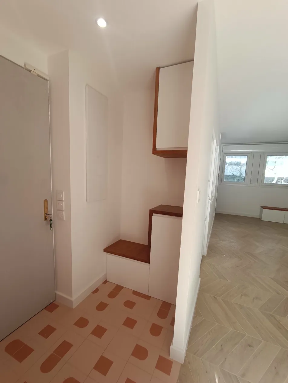 élévation meuble entrée sur mesure avec dimensions, banquette 40 cm, rangement ouvert 50 cm et colonne 80 cm