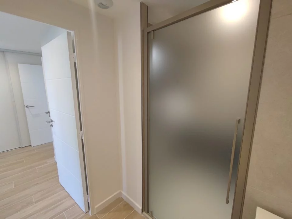 bathroom renovation after shower door circulation en