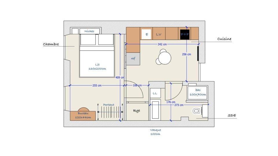 Troisième solution d'aménagement studio en T1 : grande chambre lumineuse et cuisine ultra fonctionnelle